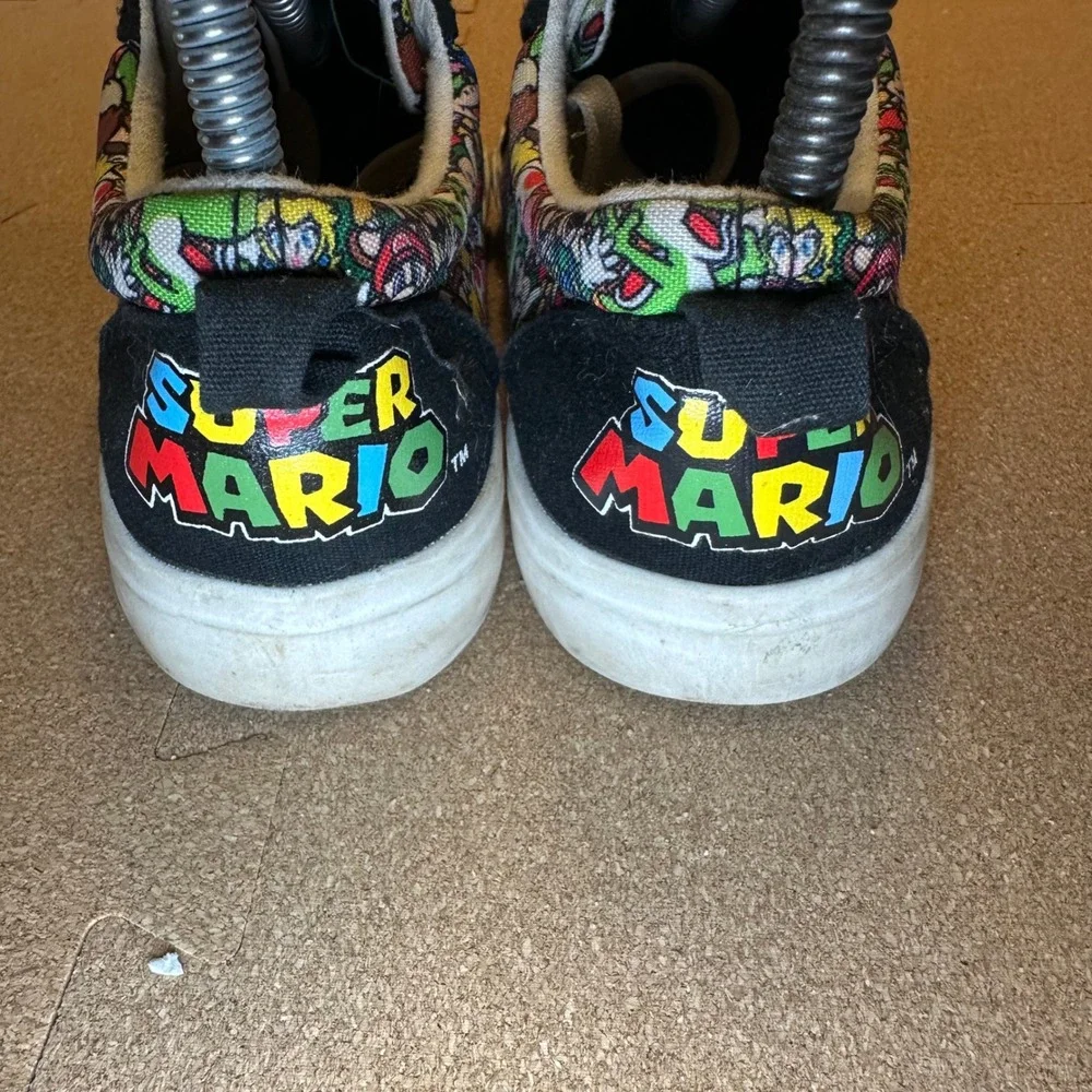 Ground Up‎ Super Mario Bros Kids Size 4 Canvas Sneakers Multi Color Character
